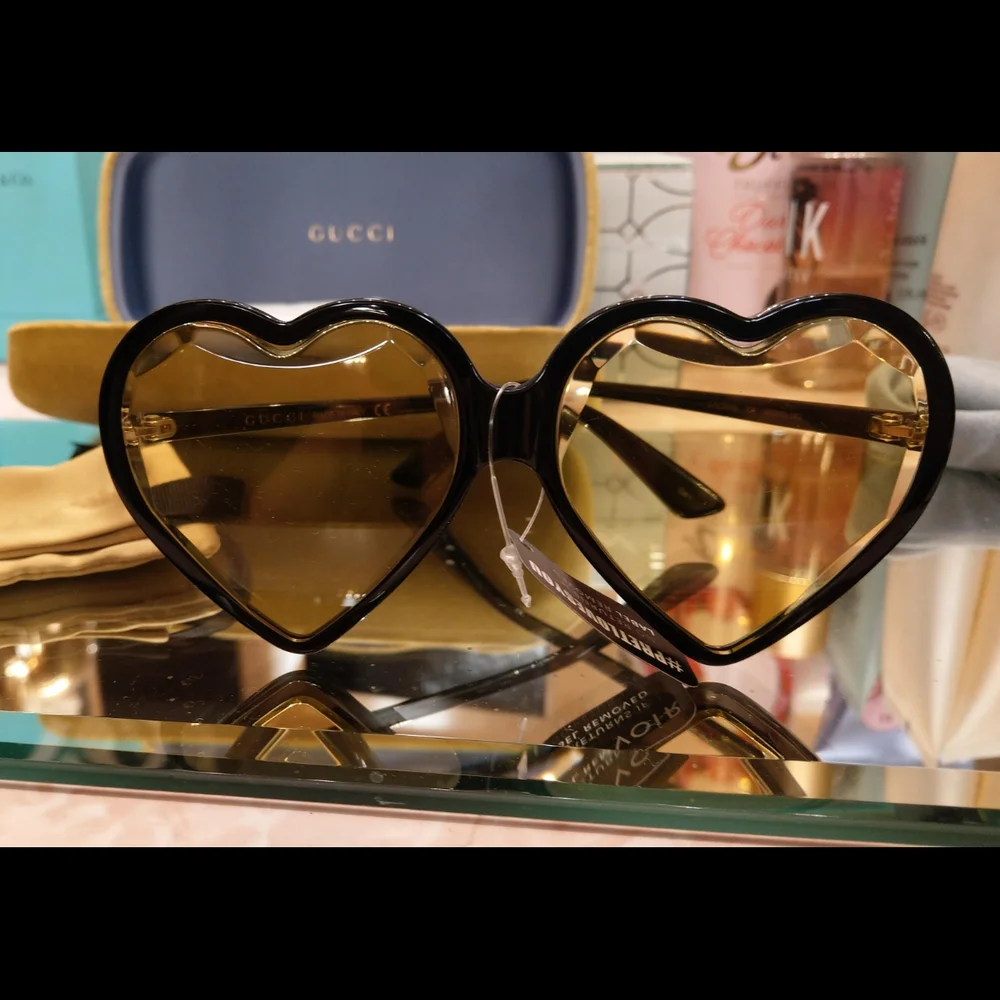 Gucci Heart-Shaped Sunglasses with Case - Picture 2 of 4